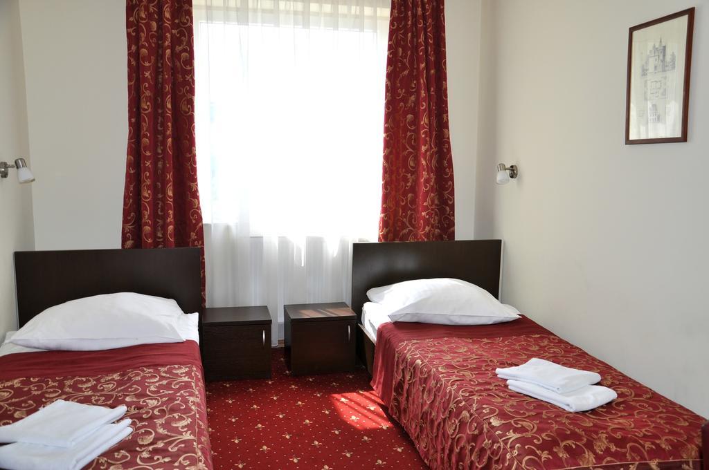 Hotel Korona Rzeszów Quarto foto